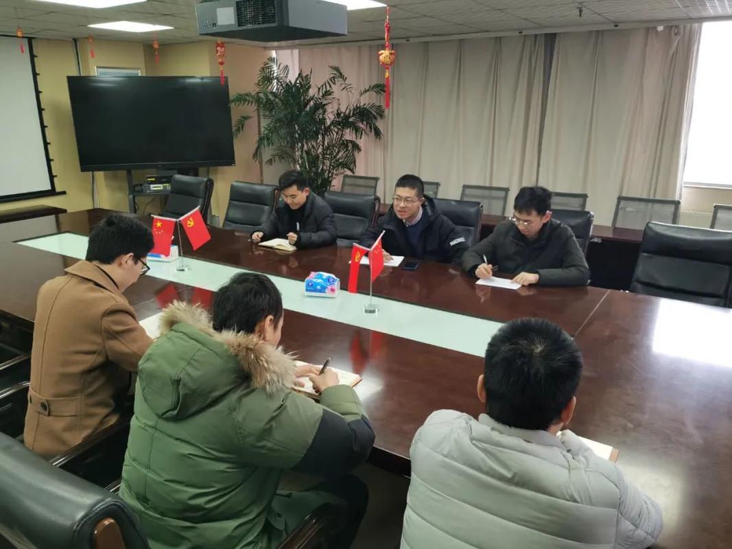 "寅"在当下,"郑"在发生